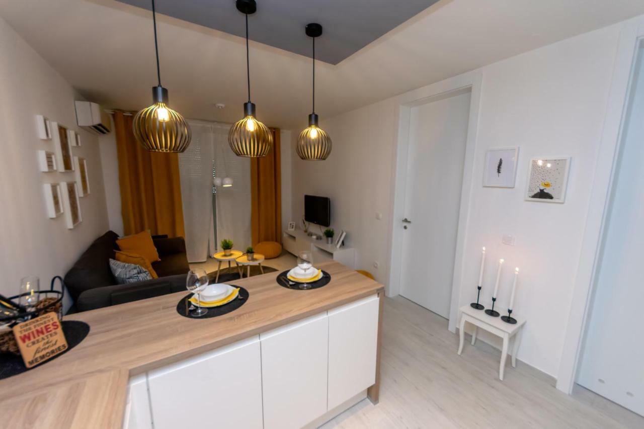 City Apartment Marlo ザダル エクステリア 写真